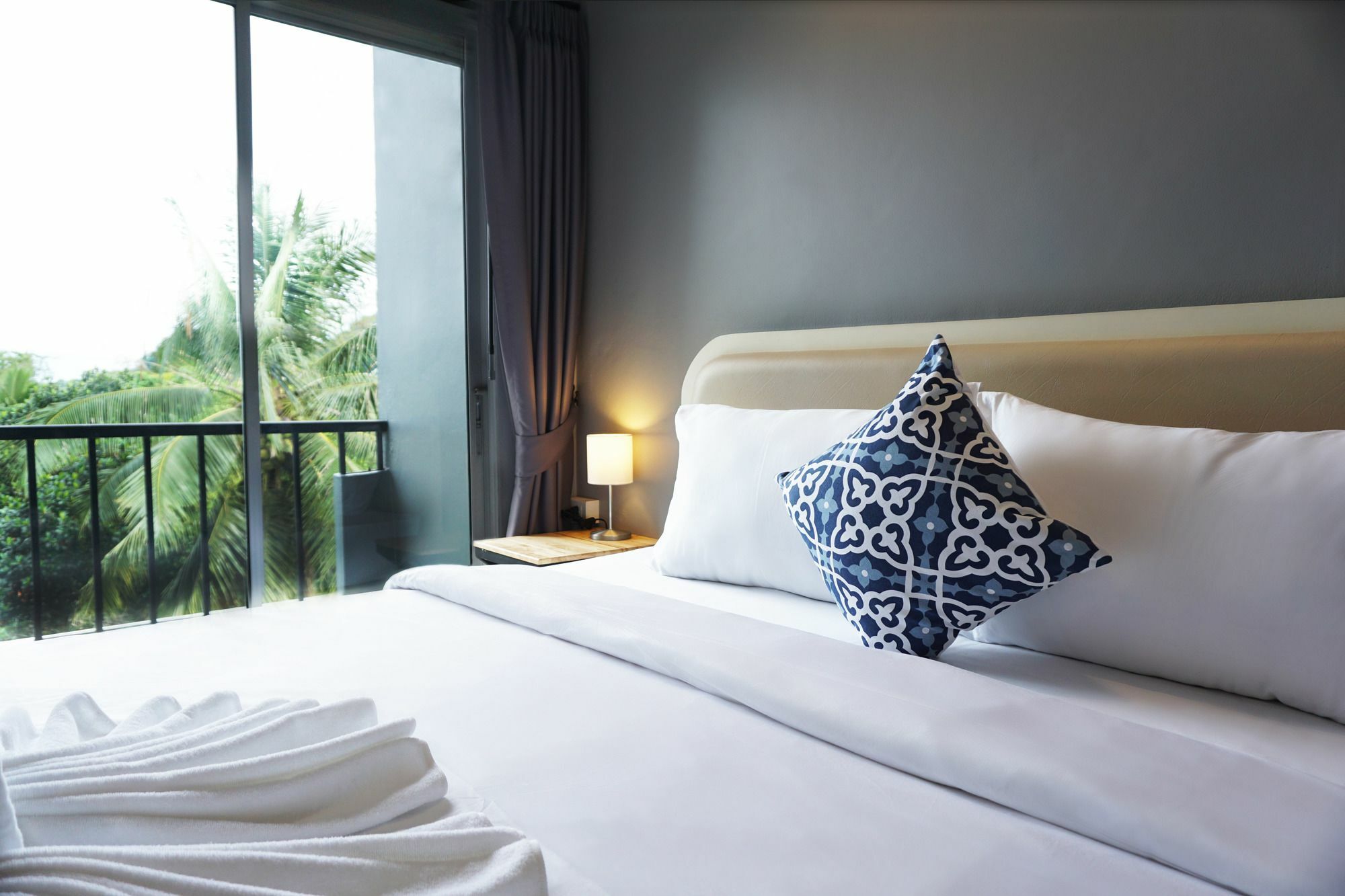 The Moon Night Ao Nang Hotel Krabi town Buitenkant foto